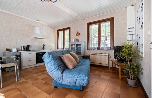 Vienne Apartment | Studio 'Maupas' with Shared Terrace and Wi-Fi