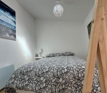 La Tranche-sur-Mer House | Studio Mer et Soleil avec Terrasse, en centre-ville, parking