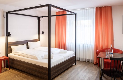 Heidelberg Apartment | Studio mit Voll Ausgestatteter Kochnische Sowie mit Einem Modernem Bad