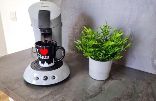 Elbeuf Apartment | Studio Moderne Bien Pensé