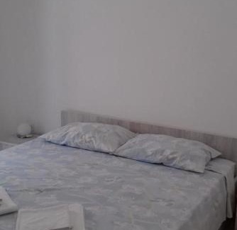 Molunat Apartment | Studio Molunat 8964b