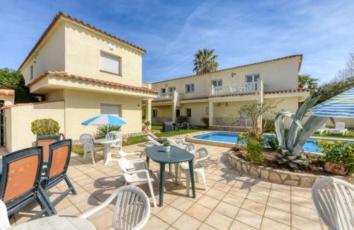 Empuriabrava Apartment | Studio Muga-3 by Interhome