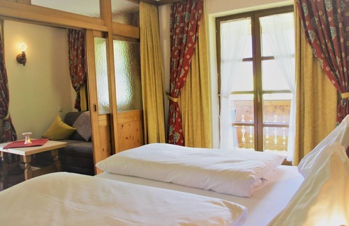 Dorfgastein Other | Studio or family room with shower or bath, WC - Bauernhofhotel "die