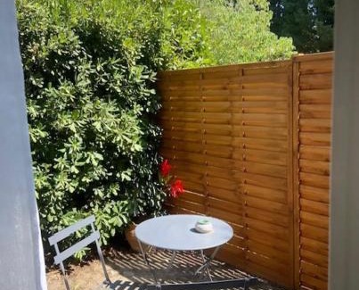 Grans Apartment | Studio provençal de charme - Domaine avec piscine