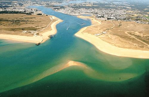 Merlevenez Apartment | Studio rénové