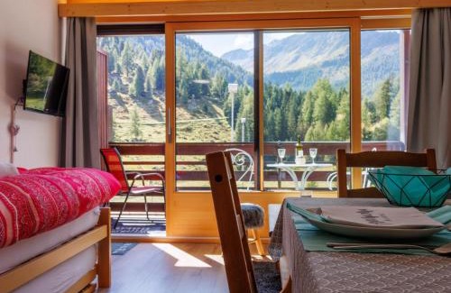 Noveli Apartment | Studio Rosablanche D13 by Interhome