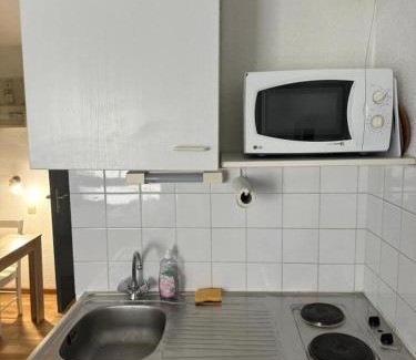 La Celle-sous-Gouzon Apartment | Studio Sacré Cœur Proche Basilique - N 319