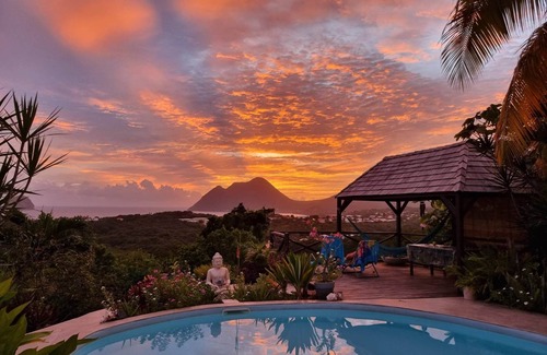 Le Diamant Apartment | Studio sea view on the rock and the bay of the Diamond