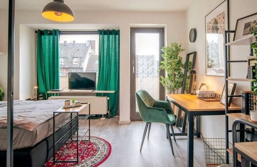 Pempelfort Condo | Studio Verde Altstadt Rooftop Balkon Messe