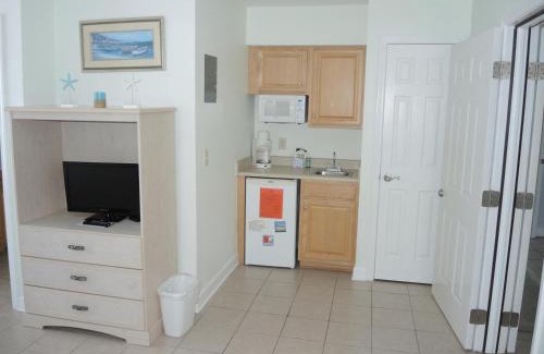 Calabash Apartment | Studio Villa 2307L with Golf Course Onsite