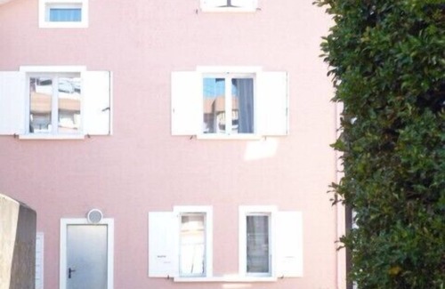 Thonon-les-Bains Apartment | Studio with private parking Thonon center, very close to Thermes