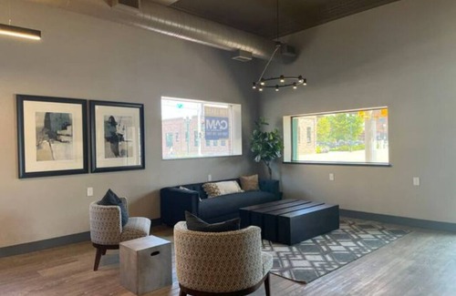 Downtown Apartment | Studio55 on Phillips