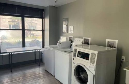 Downtown Apartment | Studio55 on Phillips