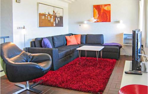 Sandvig Apartment | Stunning Apartment In Allinge With Wifi