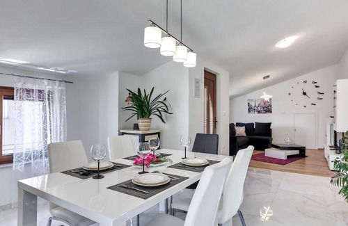 Pula Apartment | Stunning Apartment In Pula With Wifi