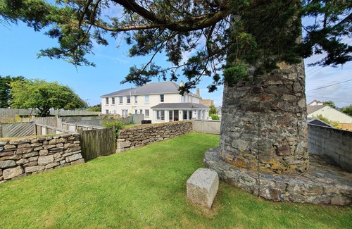 St. Agnes Apartment | Stunning apartment, perfectly located in the centre of St. Agnes village