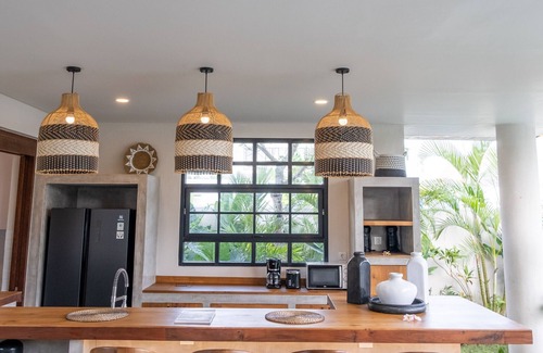 Umalas Villa | Stunning Architecture 5BR Bamboo With Tropical Pool Villa in Umalas