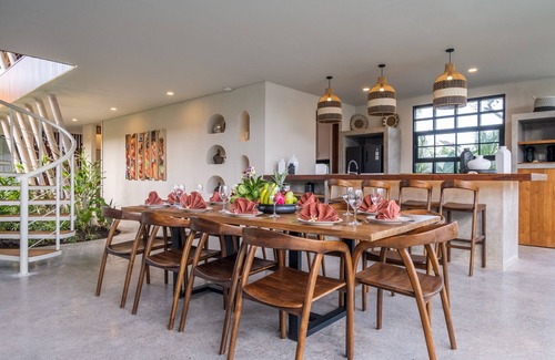 Umalas Villa | Stunning Architecture 5BR Bamboo With Tropical Pool Villa in Umalas