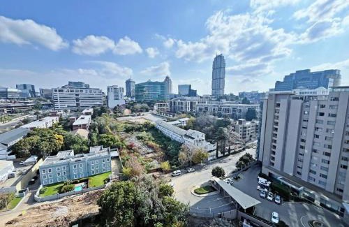 Sandown Apartment | Stunning City View Apartment Sandton City