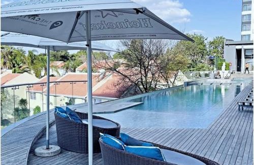 Sandown Apartment | Stunning City View Apartment Sandton City