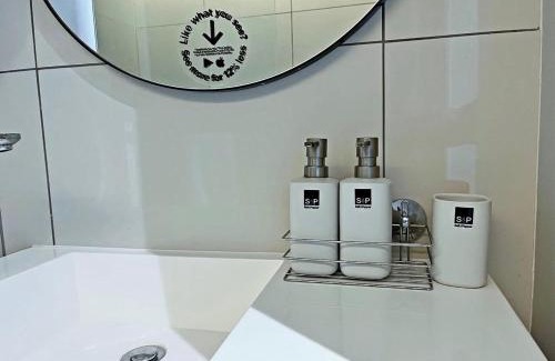 Sandown Apartment | Stunning City View Apartment Sandton City