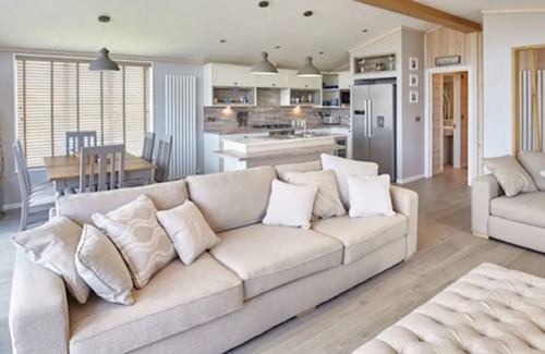 Runswick Bay Cabin | Stunning Coastal Lodge