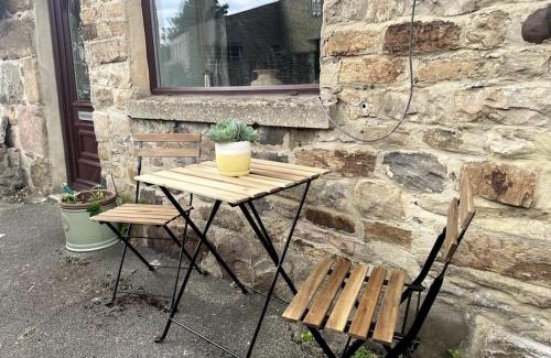 Frosterley House | Stunning Cottage with Log Burner