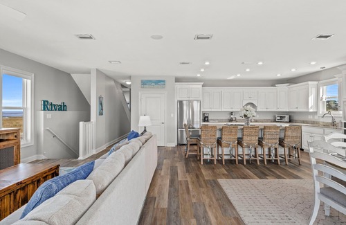 Cape San Blas House | Stunning Gulf-Front Sunsets! Secluded Beach, Private Pool, Elevator, &Beach Gear
