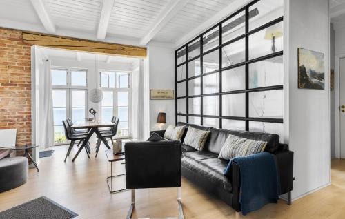 Sandkaas House | Stunning Home In Allinge With Wifi