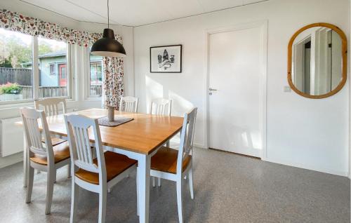 Byxelkrok House | Stunning Home In Byxelkrok With Wifi