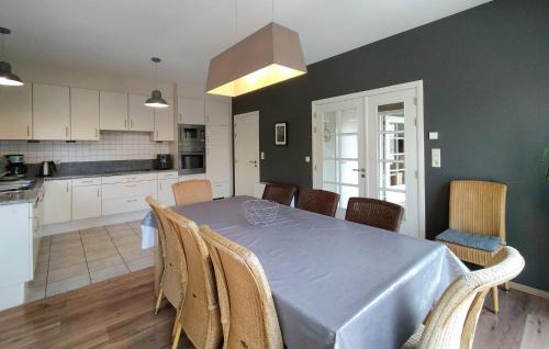 Barvaux House | Stunning Home In Durbuy With Sauna