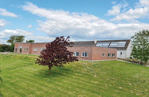 Knebel House | Stunning home in Knebel with sauna