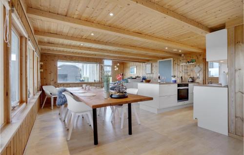 Nr. Lyngby Strand House | Stunning Home In Løkken With Sauna
