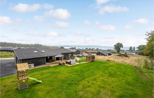 Sjølund House | Stunning Home In Sjølund With Sauna