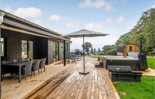 Sjølund House | Stunning Home In Sjølund With Sauna