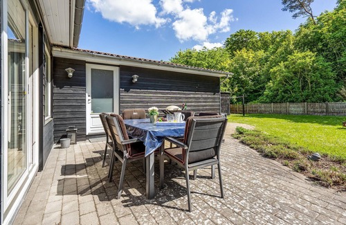 Frolunde House | Stunning home in Slagelse with kitchen