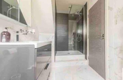 Hartwell Apartment | Stunning home with hot tub in picturesque village