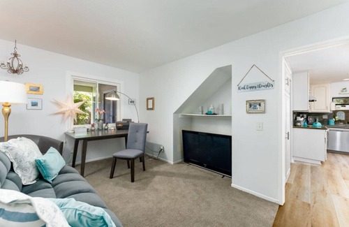 Mission Viejo House | STUNNING HOME WITH SPA, FRONT AND BACK YARD, HUGE DECK, OUTSTANDING LOCATION