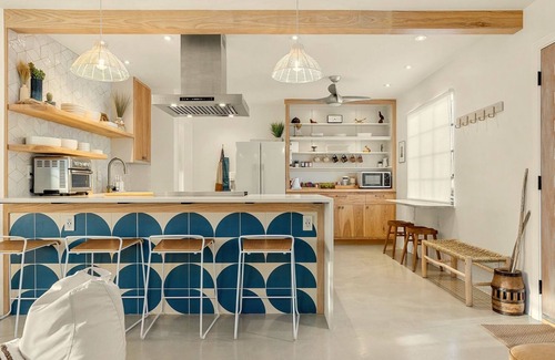 Twentynine Palms House | Stunning Kitchen + Mountain Views + Clean Water + EV