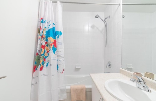 Fort York Apartment | Stunning Lake View Top Floor Studio