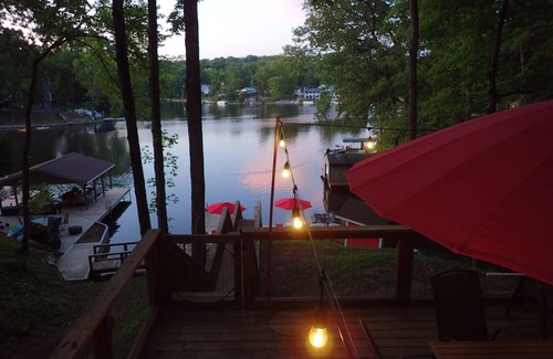 Princes Lakes House | STUNNING LAKEFRONT PROPERTY SURROUNDED BY BEAUTIFUL VIEWS. n