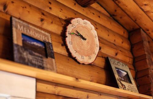 Bronaber Resort | Stunning Log Cabin with Garden in Snowdonia - Hosted by Seren Short Stays