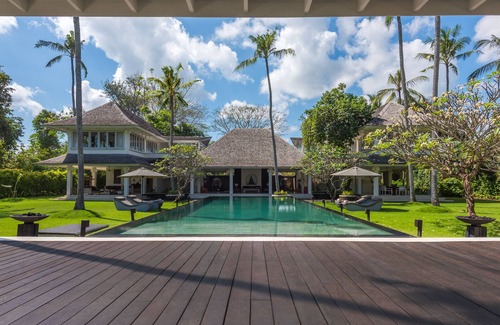 Cemagi Villa | Stunning Luxury Beach Villa in Seseh Beach - Bali