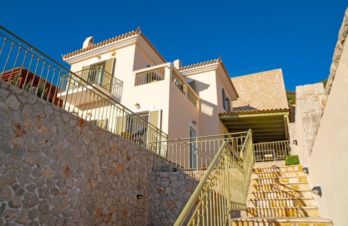 Agios Emilianos Villa | Stunning Maisonette close to the sea with breathtaking view and pool