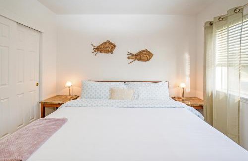 Shelter Cove Apartment | Stunning Oceanview Shelter Cove! by OceanviewHotTubs Oceanfront! Tesla EV station