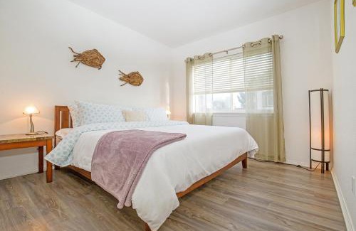 Shelter Cove Apartment | Stunning Oceanview Shelter Cove! by OceanviewHotTubs Oceanfront! Tesla EV station