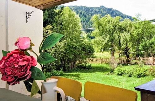 Steinach am Brenner House | Stunning private villa for 3 guests with WIFI, TV, patio, pets allowed and panoramic view
