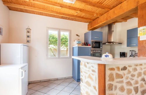 (le) Mesnil Hue House | Stunning private villa for 8 people with WIFI, TV and terrace