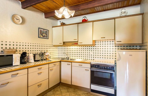 Saint-Pol-de-Leon House | Stunning private villa for 4 guests with WIFI, TV, terrace and pets allowed