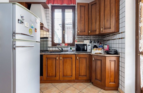 Montegrosso dʼAsti House | Stunning private villa for 4 guests with WIFI, private pool, A/C, TV, patio and pets allowed